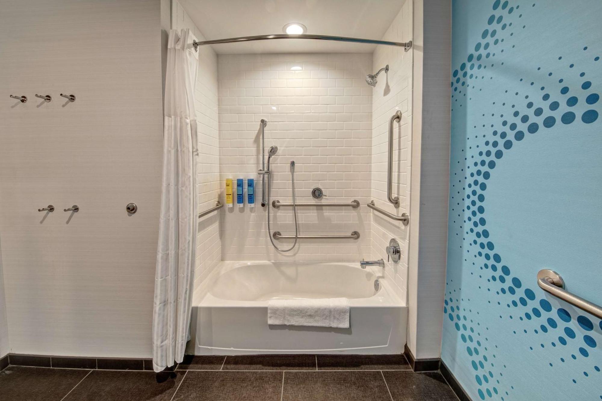 Tru By Hilton Roanoke Hollins Hotel Luaran gambar